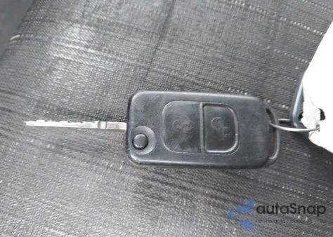 2016 Mercedes-Benz Sprinter 2500 High Roof from USA, damaged, VIN WD3PE8DD2GP308147